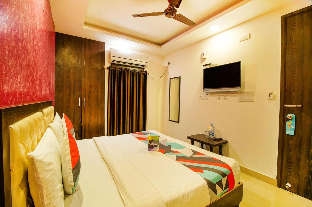 Fabexpress Tp Suite Near Igi Airport Нью-Дели Экстерьер фото