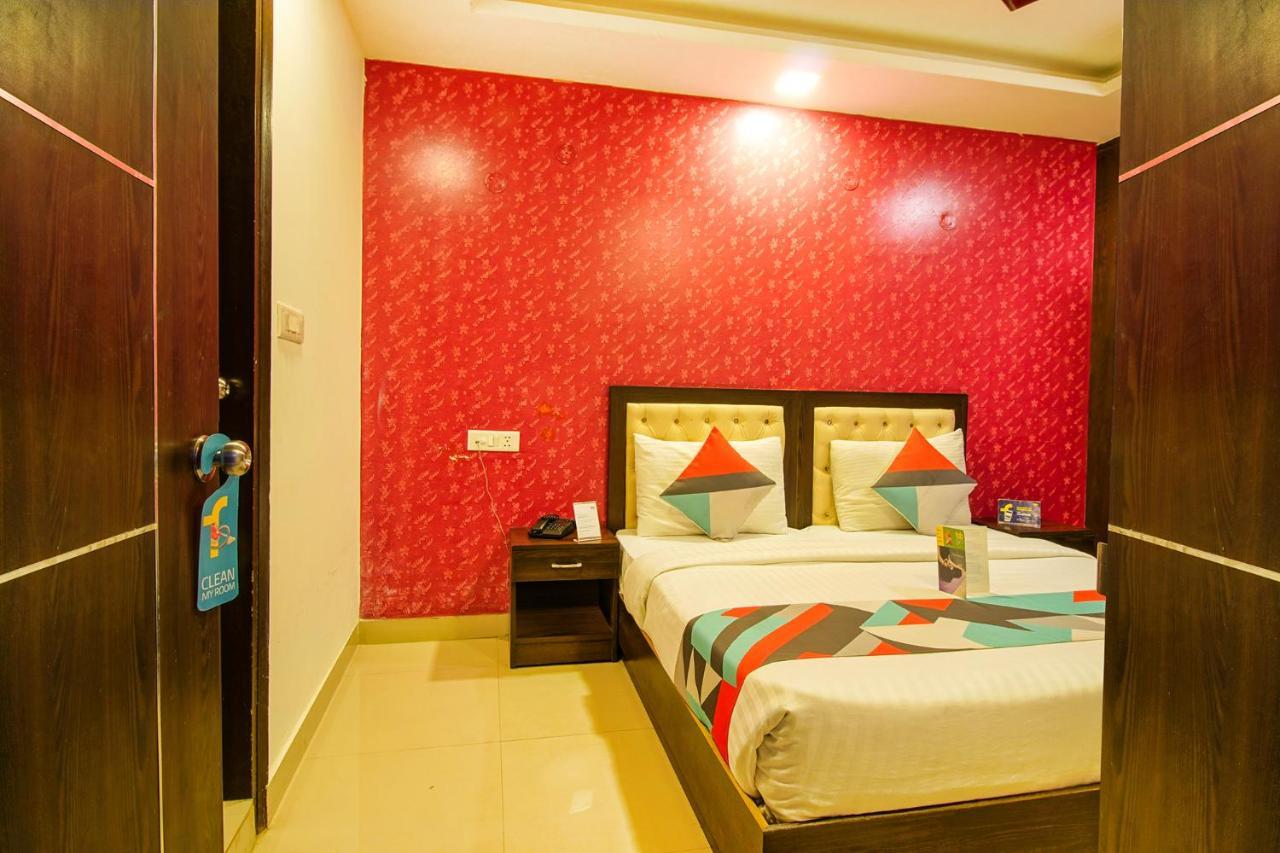 Fabexpress Tp Suite Near Igi Airport Нью-Дели Экстерьер фото